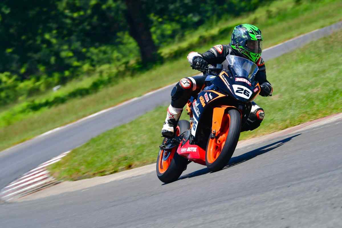 Motorcycle racing