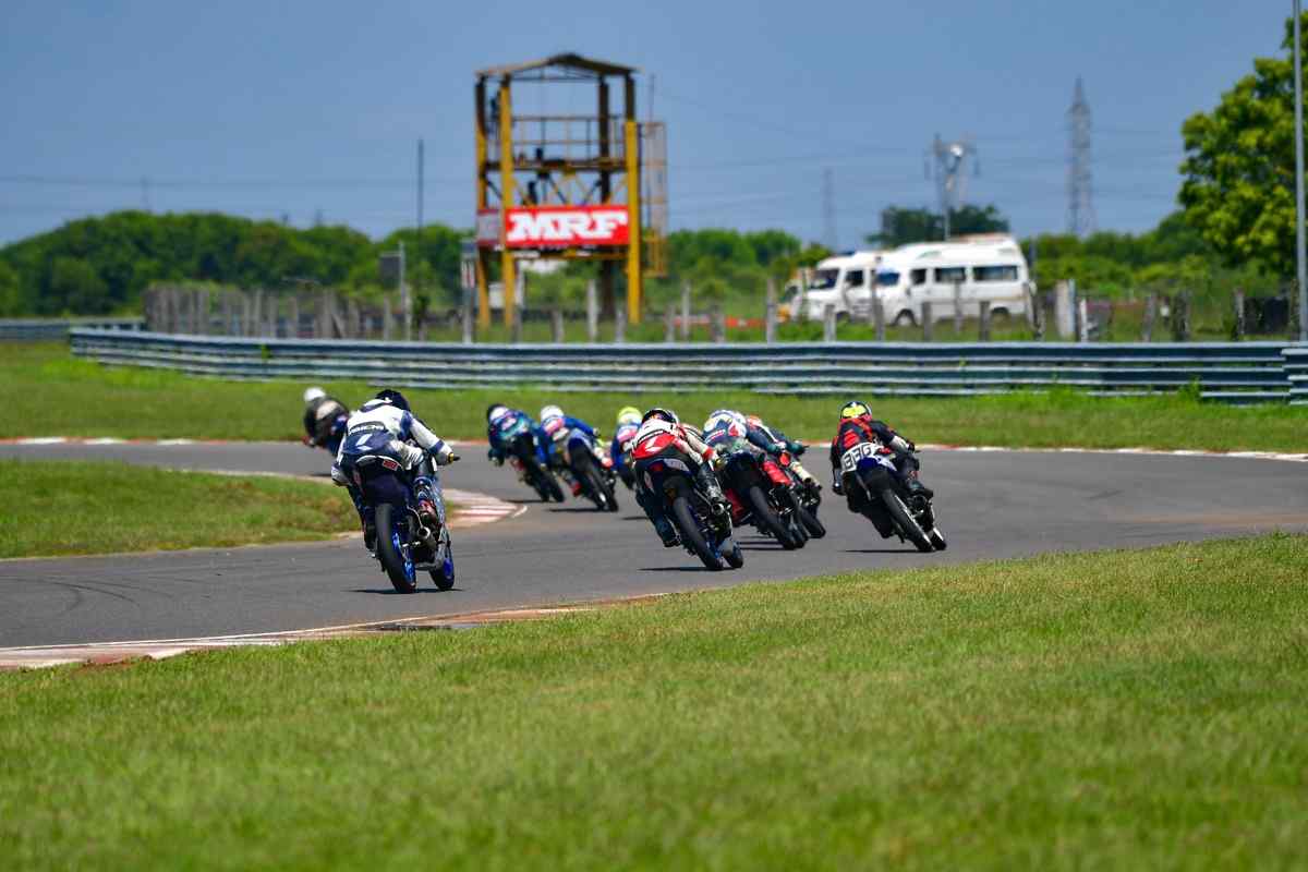 Motorcycle racing