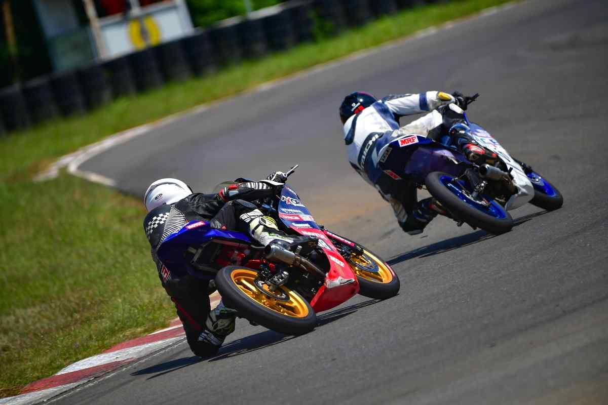 Motorcycle racing