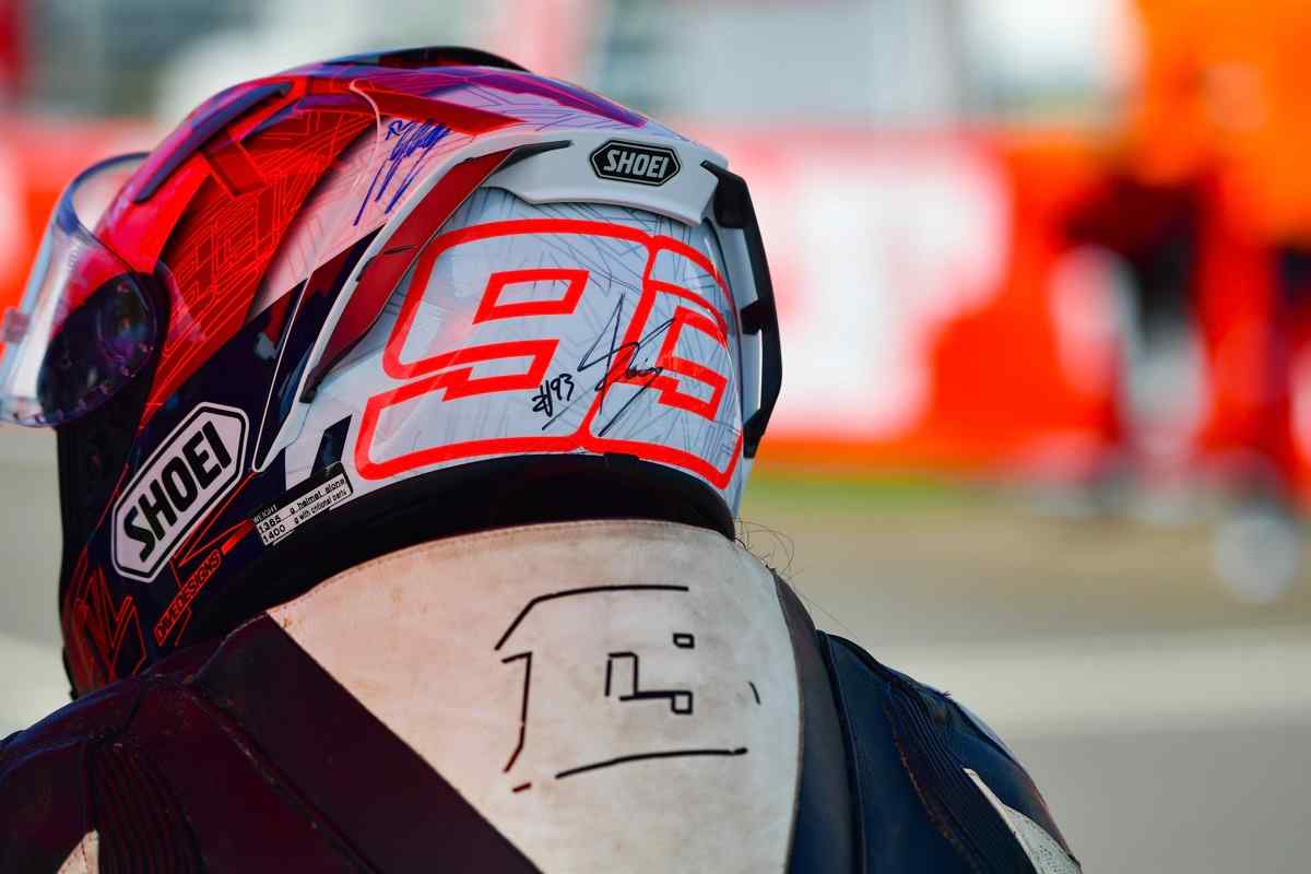 Motorcycle racing