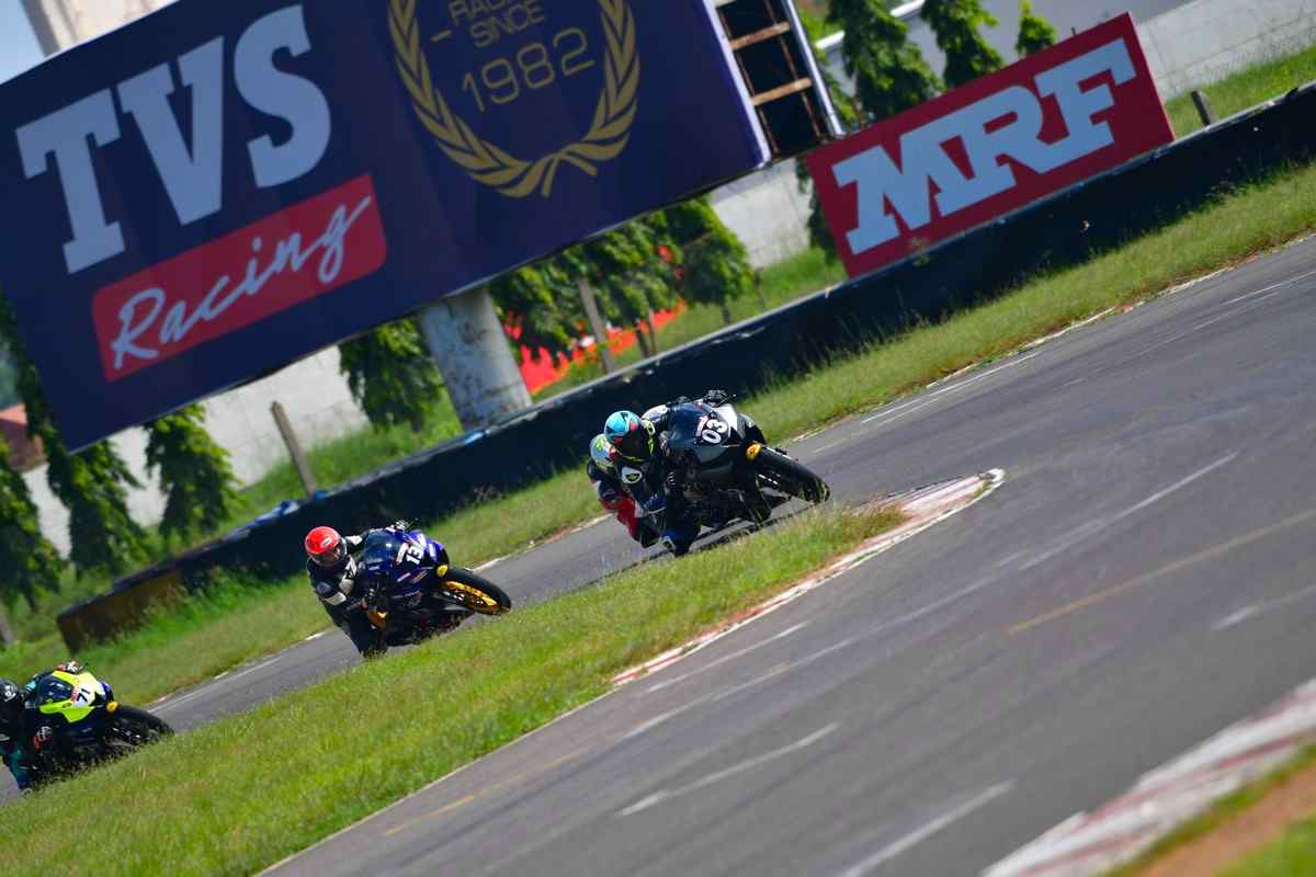 Motorcycle racing