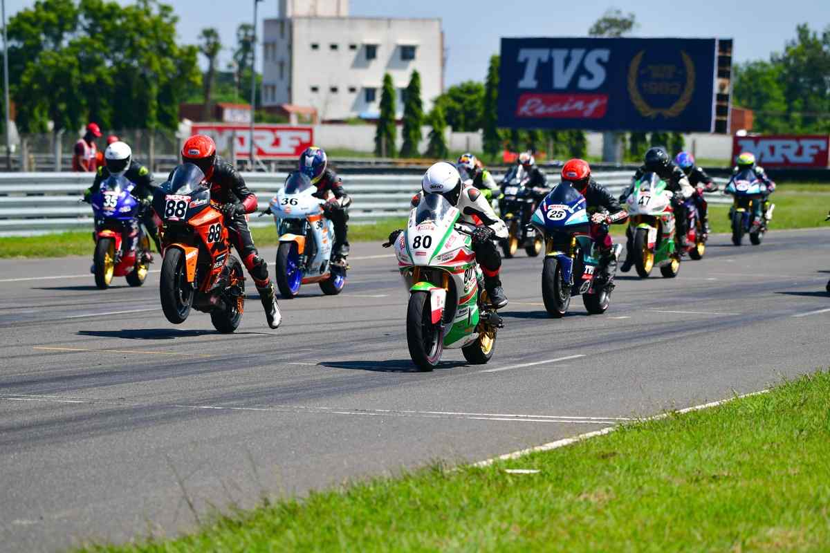 Motorcycle racing