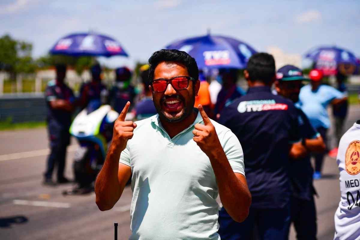 Motorcycle racing