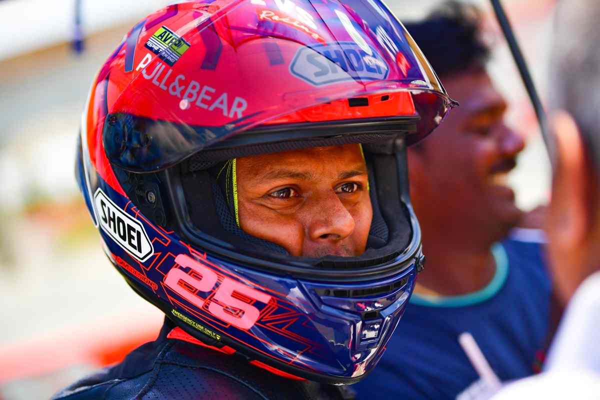 Motorcycle racing