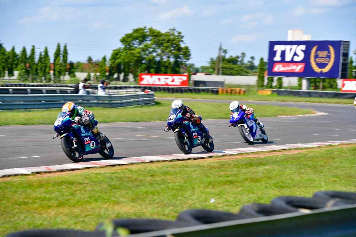 Motorcycle racing