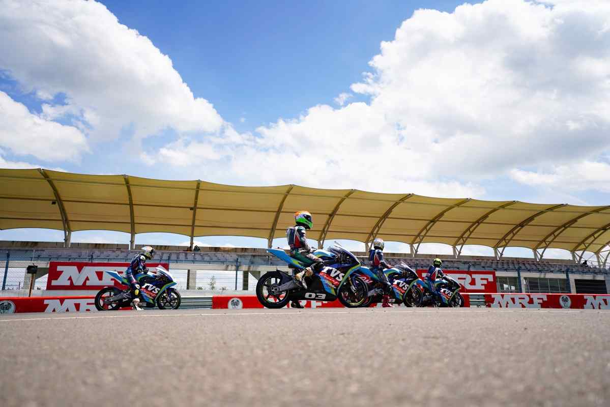 Motorcycle racing