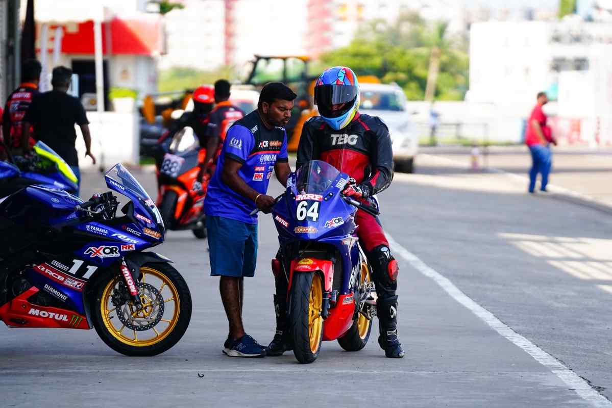 Motorcycle racing
