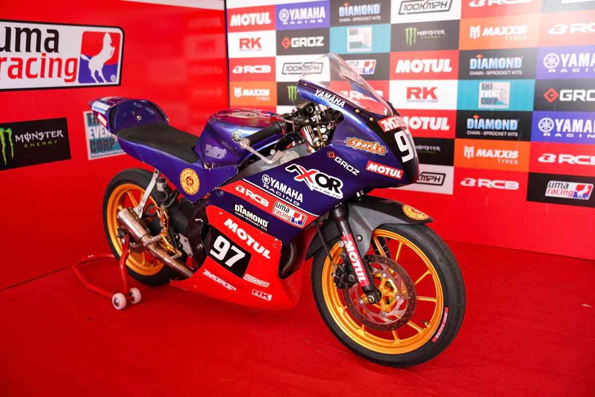 Motorcycle racing