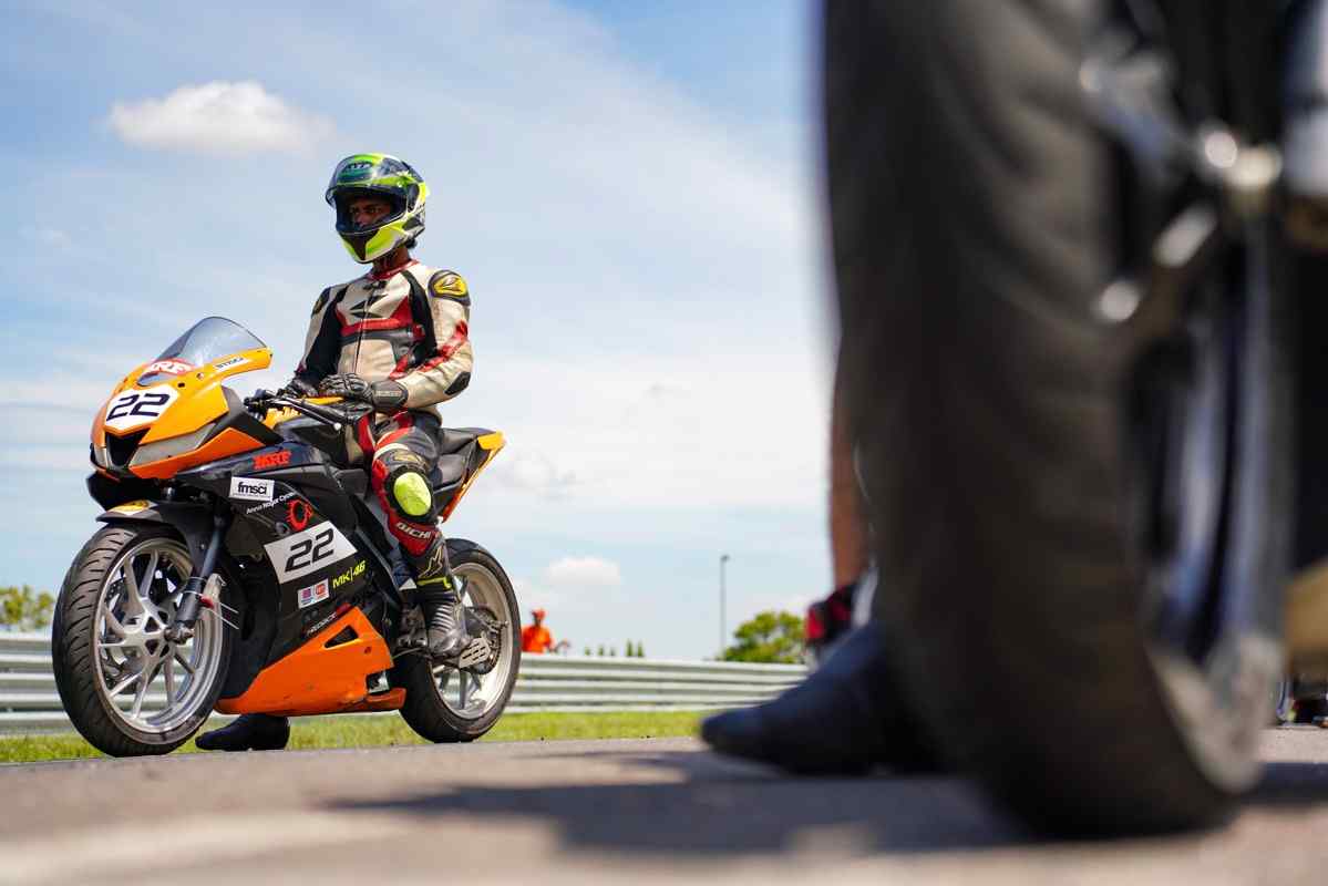 Motorcycle racing