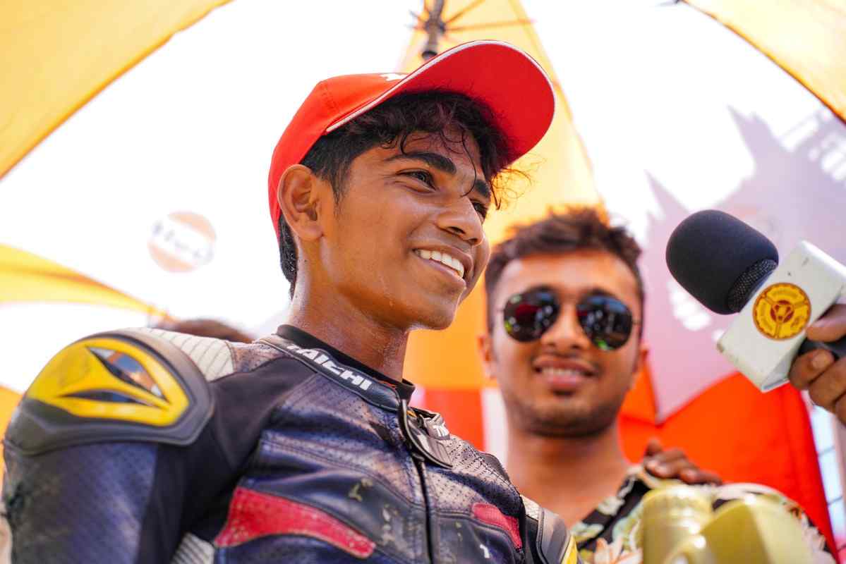Motorcycle racing