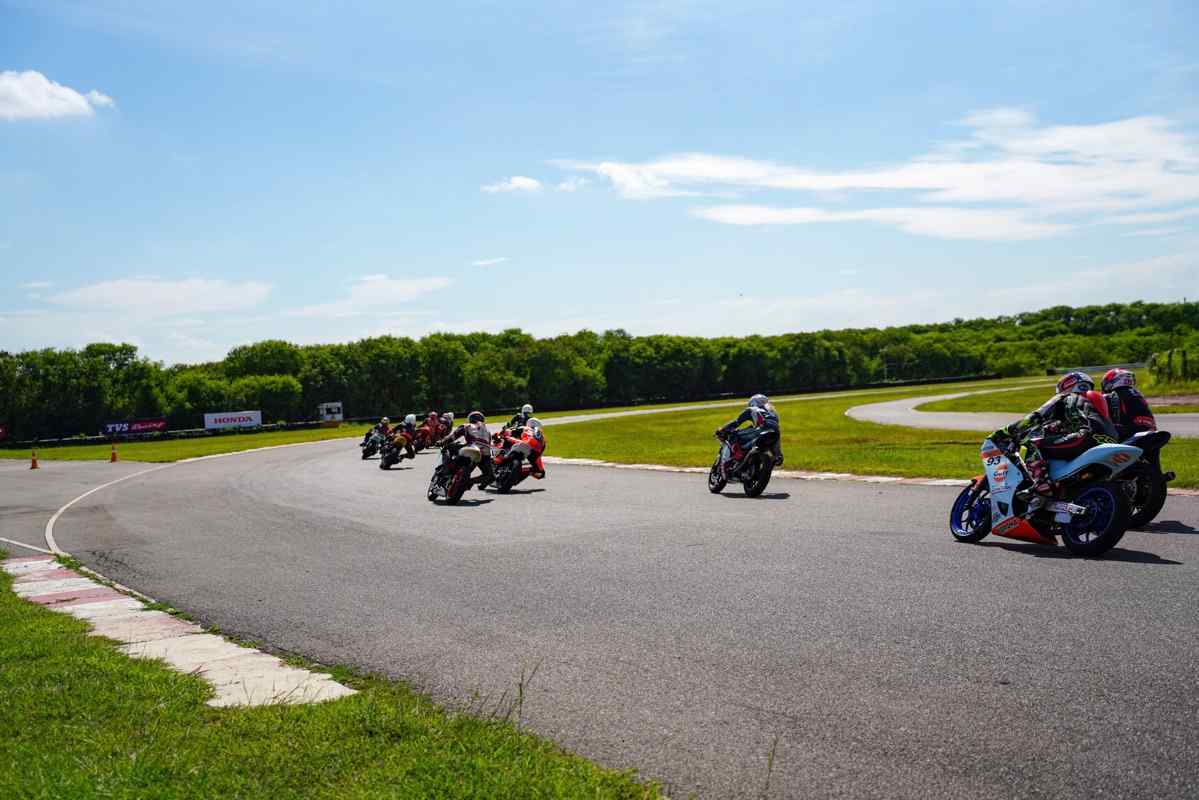 Motorcycle racing