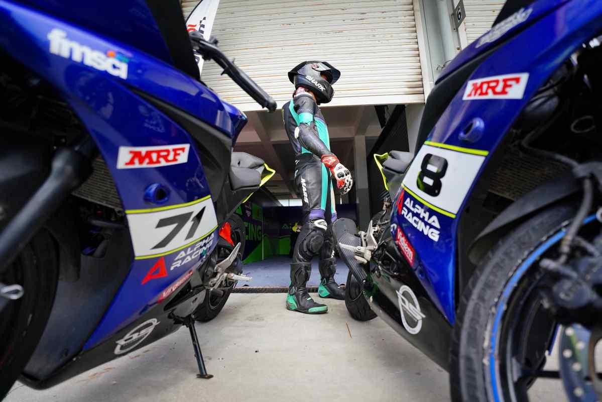 Motorcycle racing