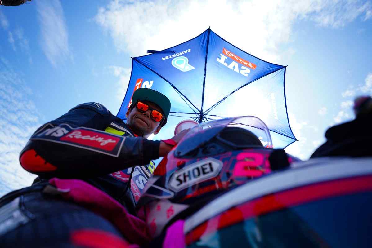 Motorcycle racing