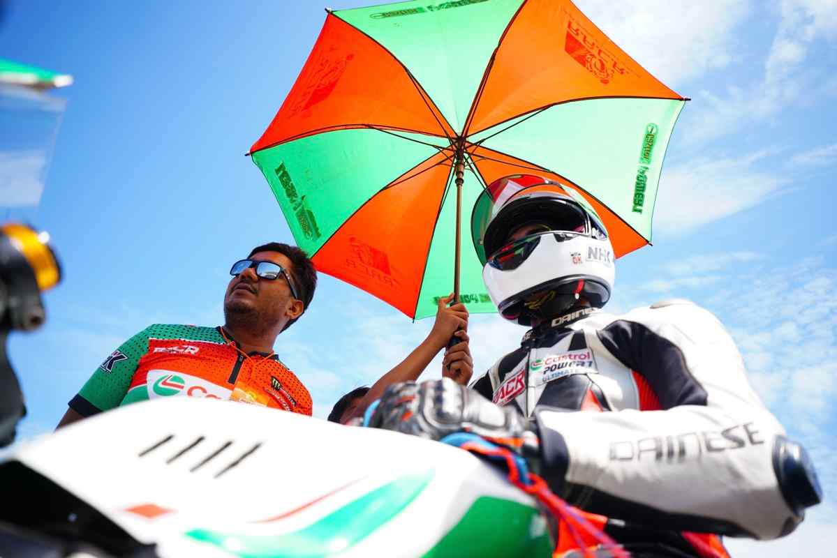 Motorcycle racing