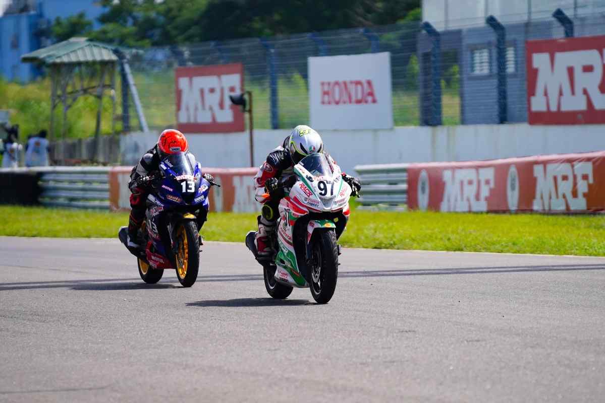 Motorcycle racing