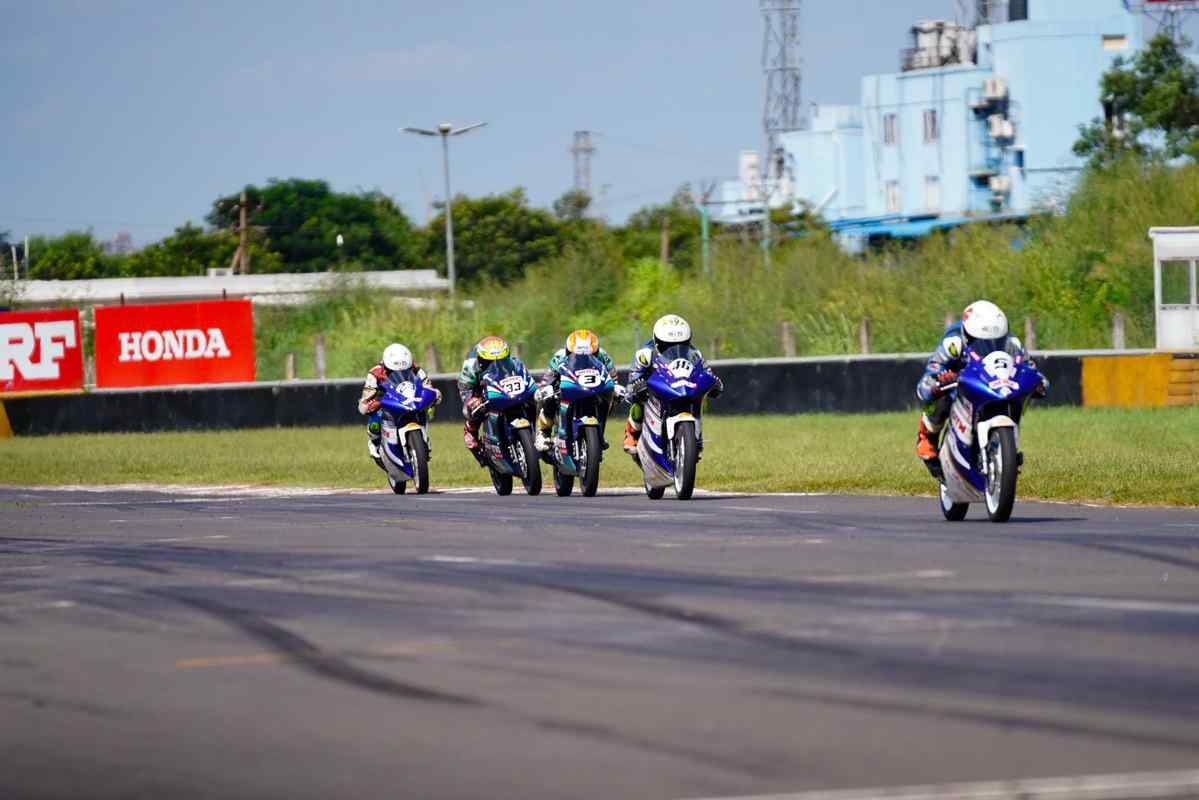 Motorcycle racing