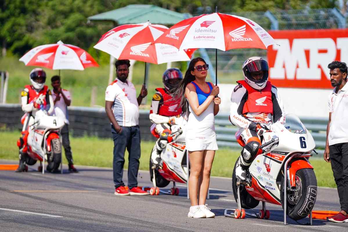 Motorcycle racing