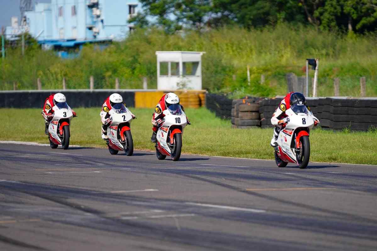 Motorcycle racing