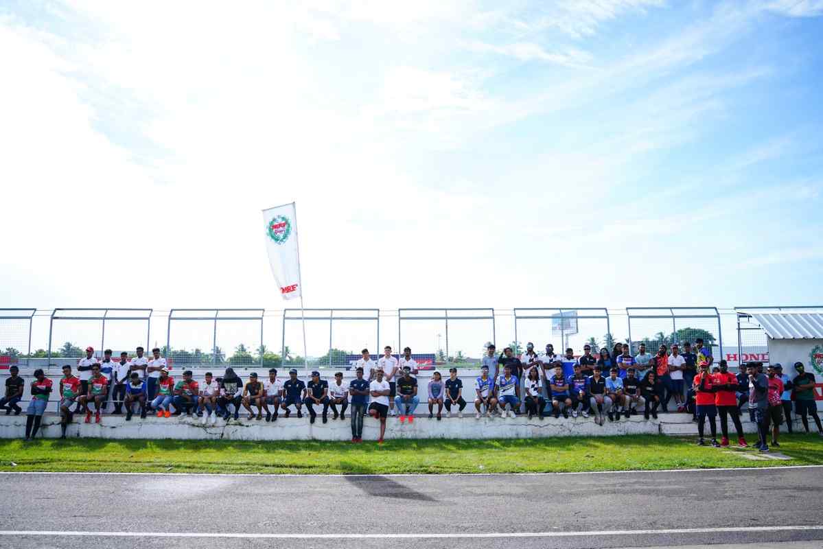 Motorcycle racing