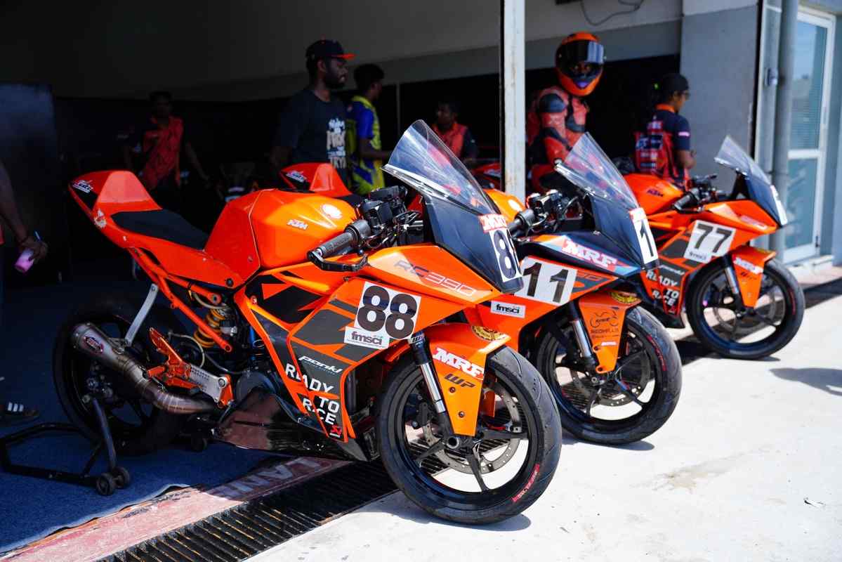 Motorcycle racing