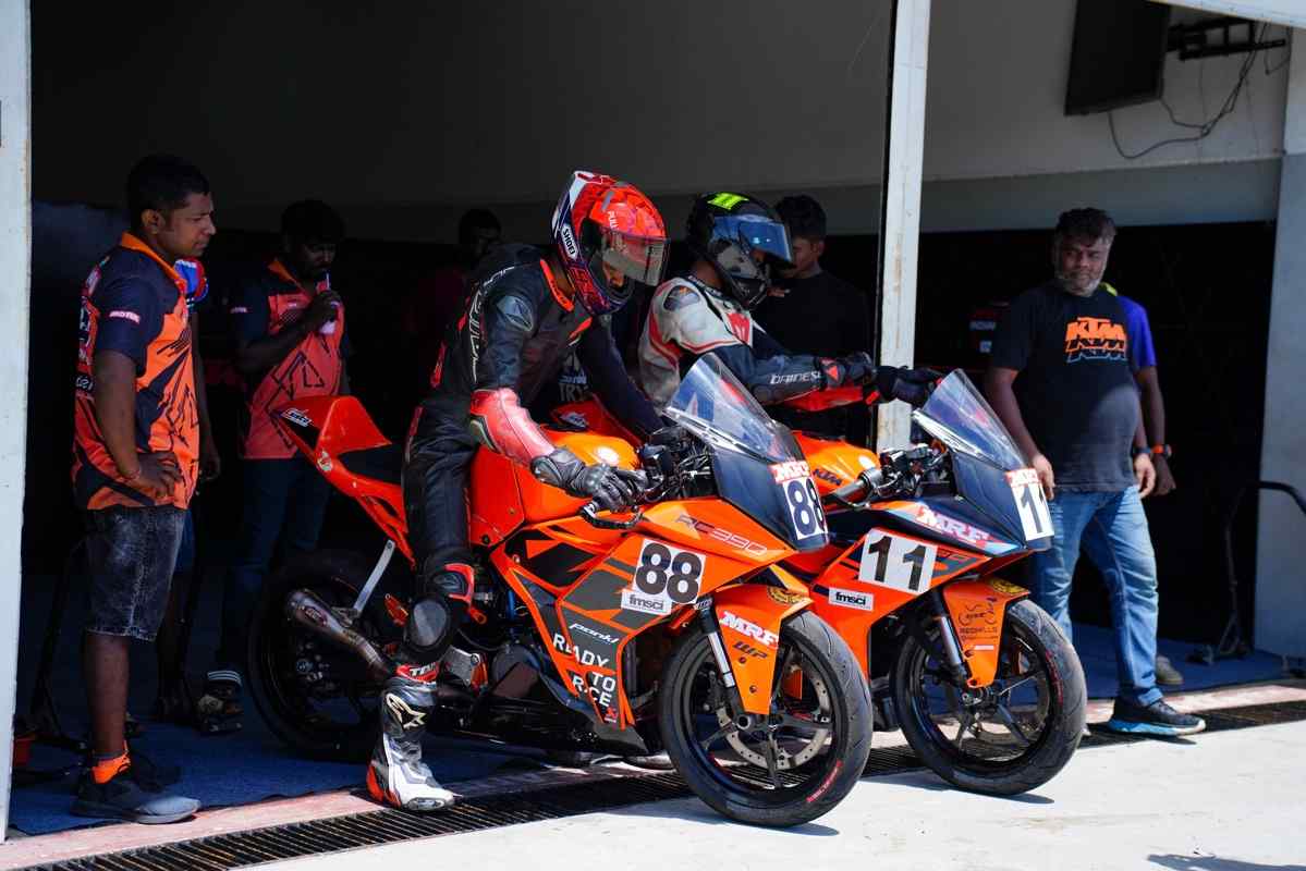 Motorcycle racing