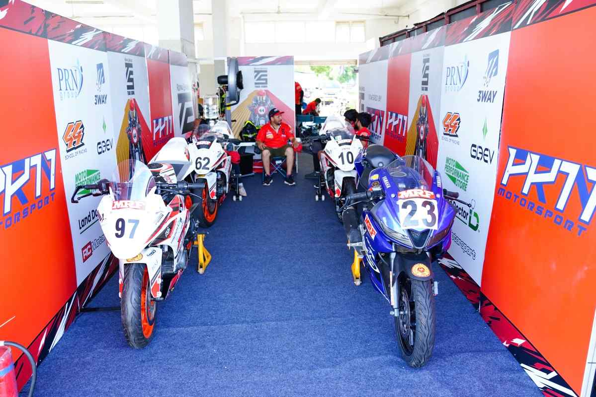 Motorcycle racing