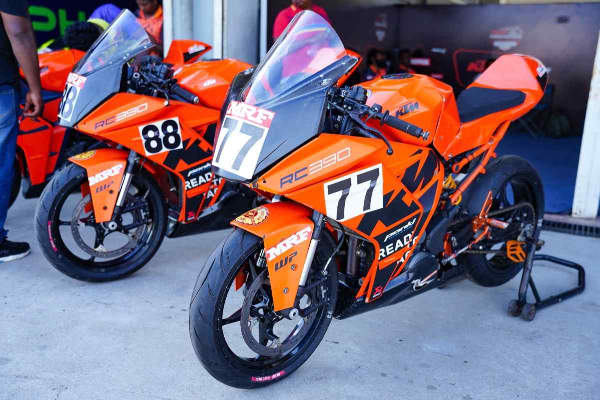 Motorcycle racing
