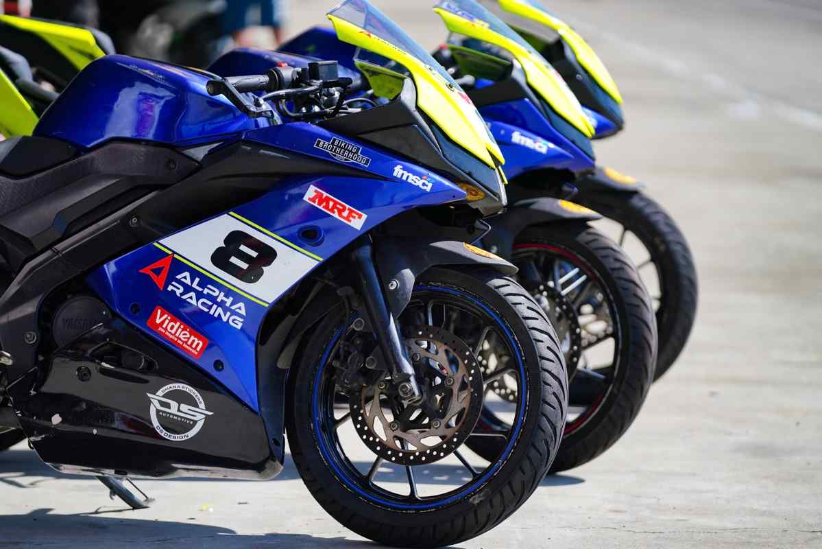 Motorcycle racing